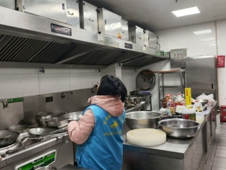 銀礦地質(zhì)社區(qū) 文明有“寧”，共筑餐飲安全新防線(xiàn)